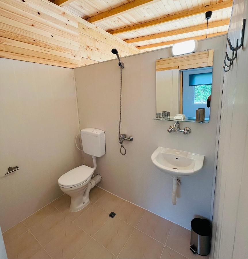 Cozyhut Бунгало Под Наем Chernomorets Ngoại thất bức ảnh